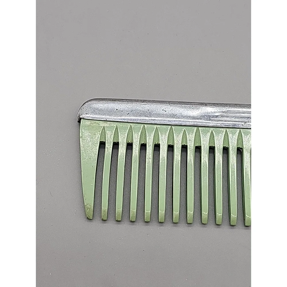 Vintage 7 in‎ Green Plastic Nylon Comb Metal Silver Top EUC